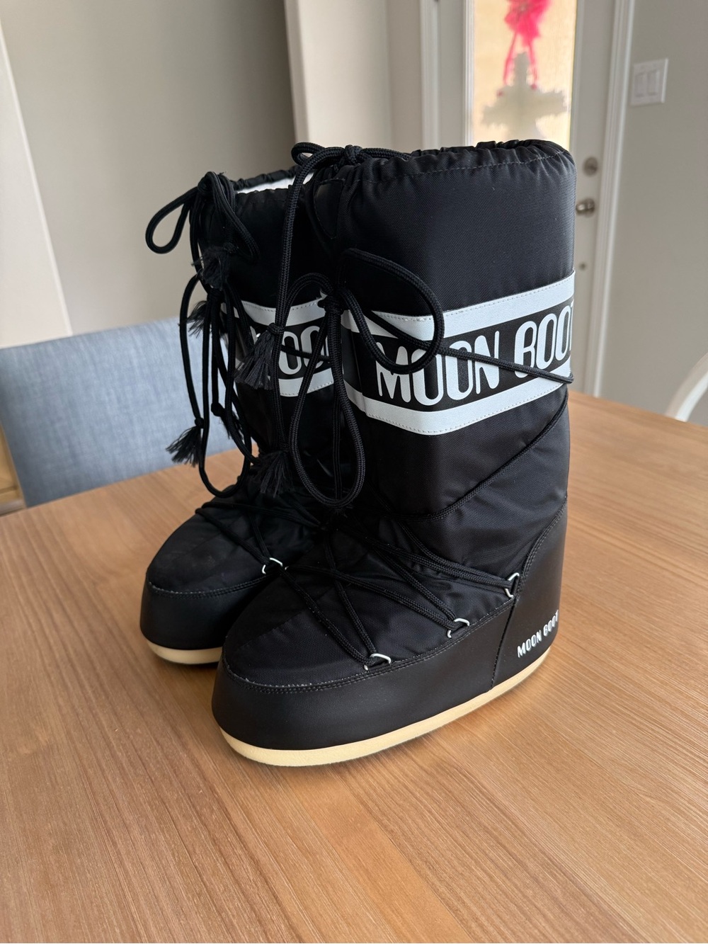 Moon Boot Black Nylon Snow Boots with Cream Sole - Picture 3 of 5